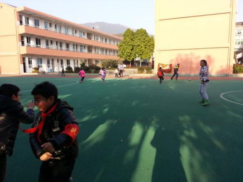 走跑亲子体育游戏方案