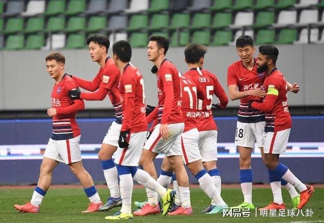 博主揭秘，原青岛足球俱乐部球员刘泽宇加盟葡萄牙工商联俱乐部的背后故事