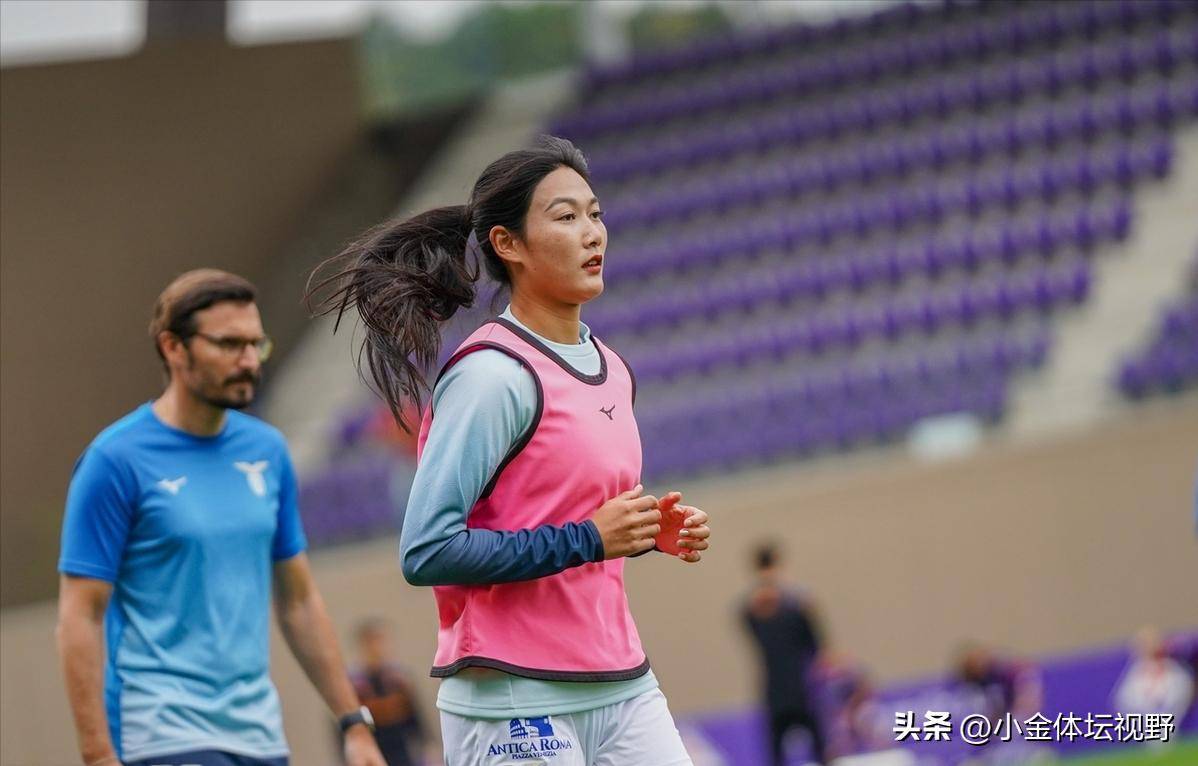 留洋女将杨莉娜赛季结束感恩之旅，提前回国回顾