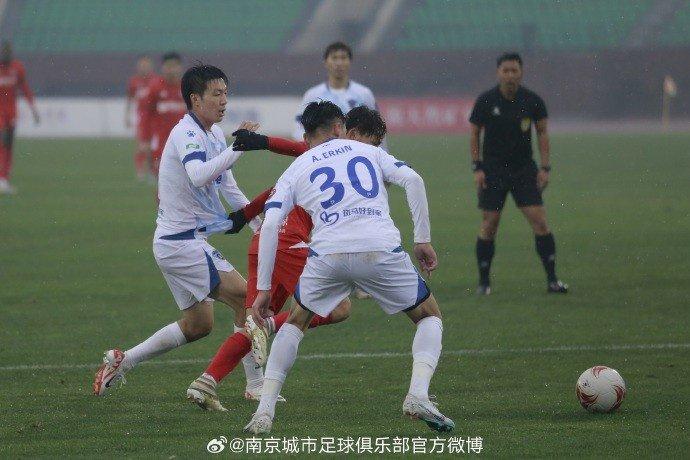 南京挑战陕西联合月亮泊，势均力敌的平局对决