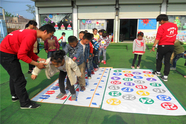幼儿体育游戏中找数学，一种寓教于乐的教育新模式