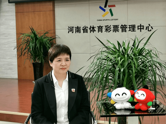 叶县体育中心主任，引领地方体育事业发展的卓越领导者